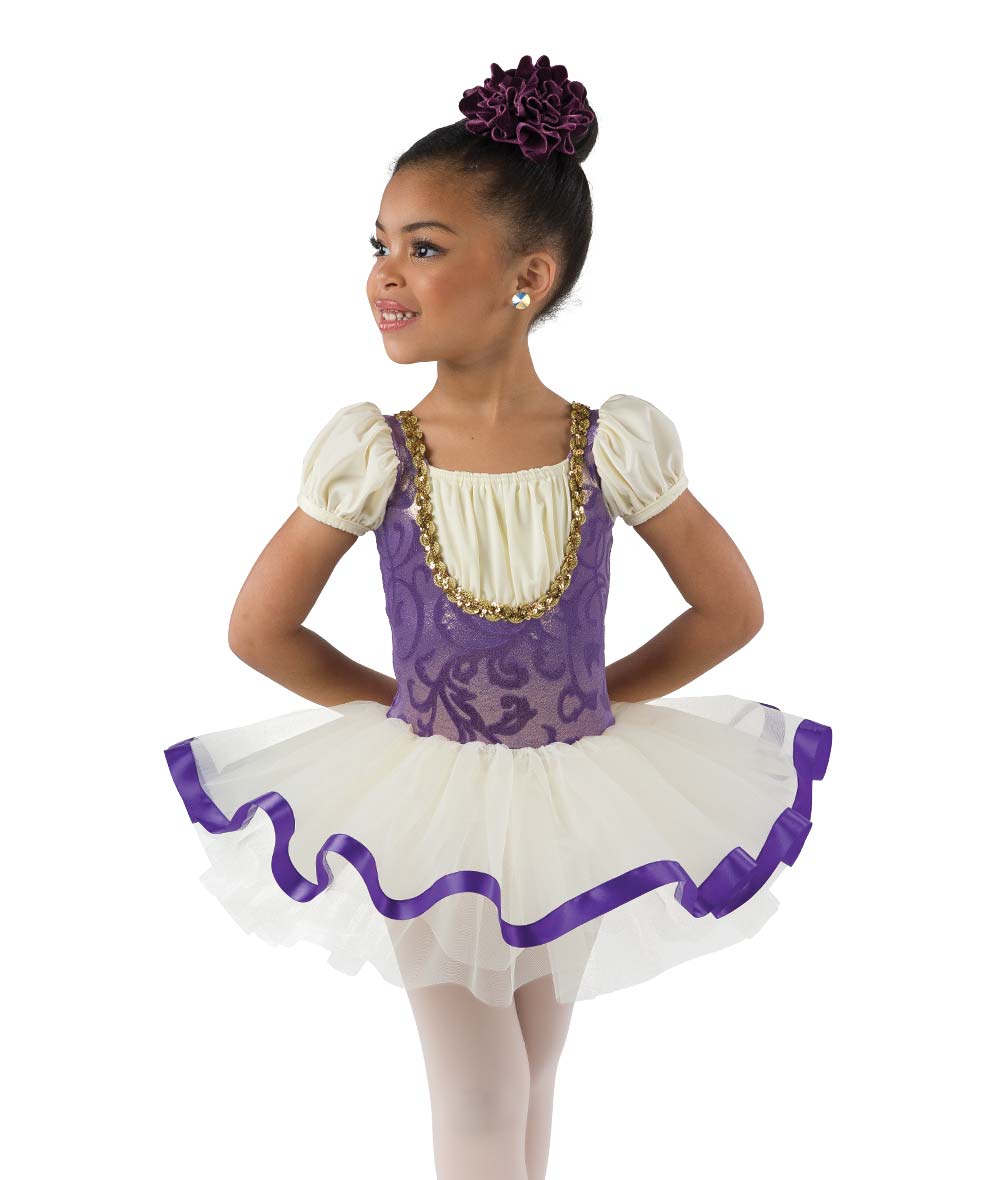 24237 Polonaise Short