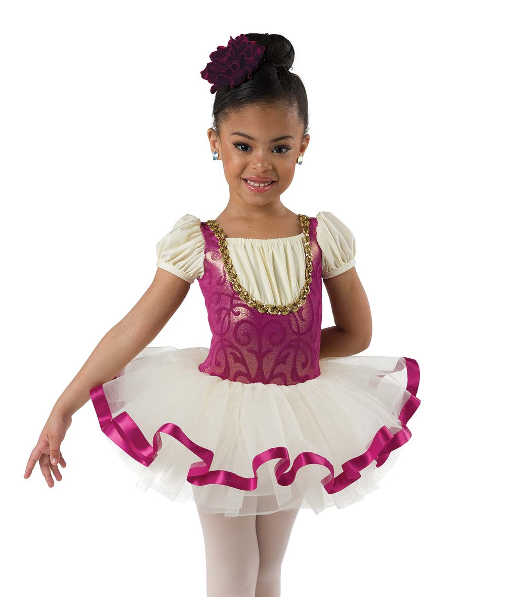 24237 Polonaise Short