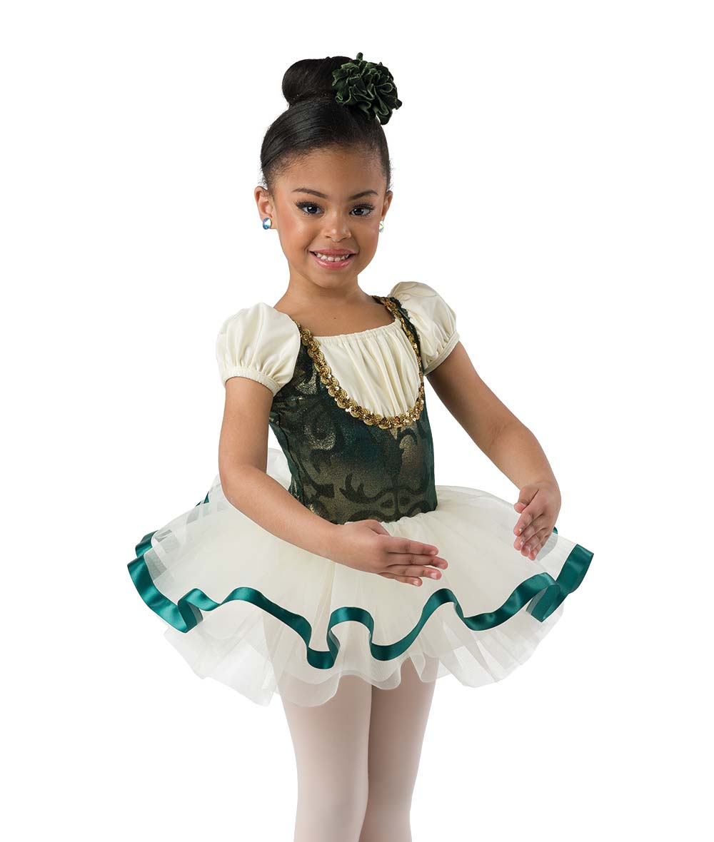 24237 Polonaise Short