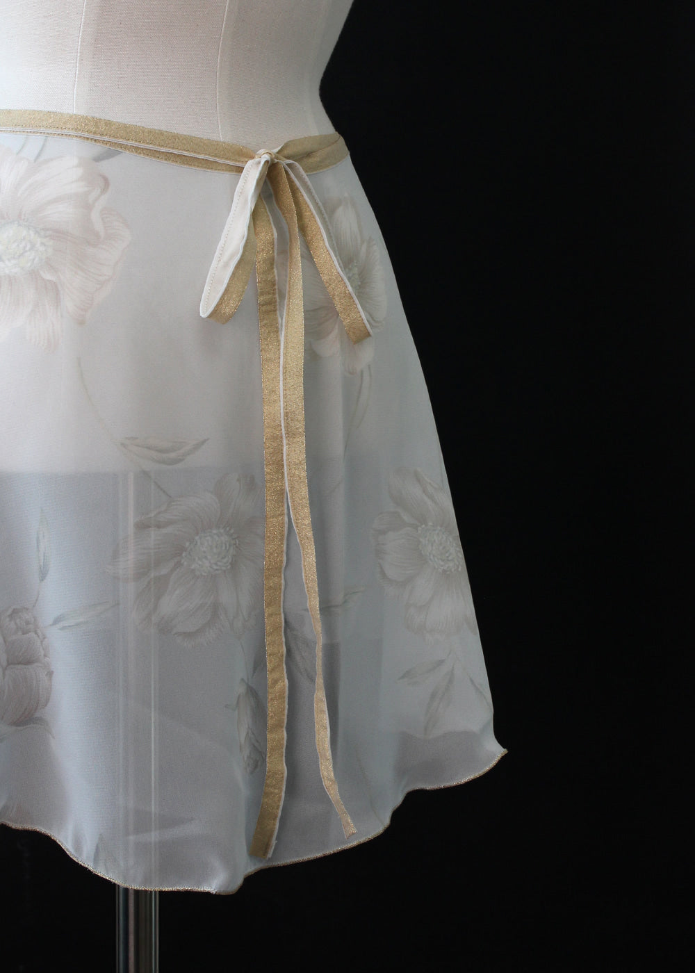 [In-Stock] Veronique Wrap Skirt SHORT / FLORA